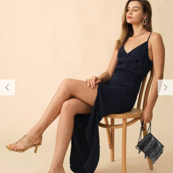 Rihoas The Ruched Slit Bodycon Maxi Dress, Navy, Large - Picture 3 of 4